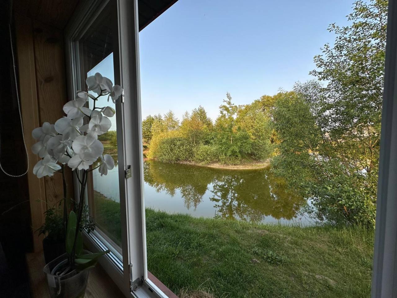 Лукі Villa Свитяз Екстериор снимка